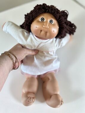 Vintage Cabbage Patch Kids Doll 1993 Yarn Hair Brown Girl